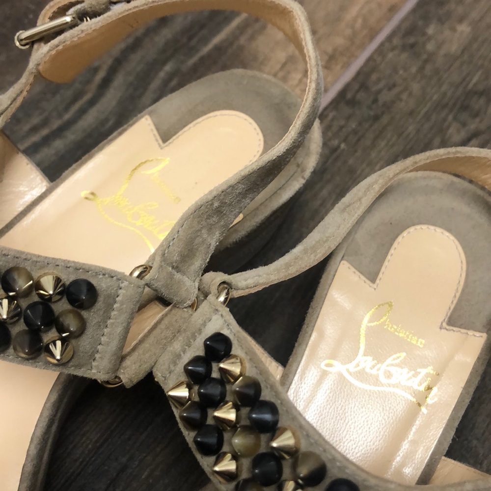 🔥🔥Louboutin suede sandals!🔥🔥 - Picture 5 of 8